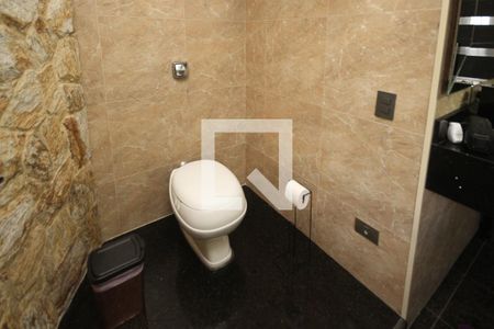 Casa à venda com 380m², 3 quartos e 1 vagaBanheiro da Suite