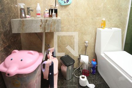 Casa à venda com 380m², 3 quartos e 1 vagaBanheiro da Suite 02