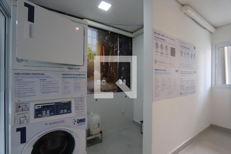 Apartamento à venda com 42m², 2 quartos e sem vagaÁrea comum - Lavanderia Coletiva