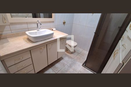 Casa à venda com 124m², 2 quartos e 3 vagas Casa à venda com 124m², 2 quartos e 3 vagasBanheiro