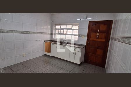 Casa à venda com 124m², 2 quartos e 3 vagas Casa à venda com 124m², 2 quartos e 3 vagasCozinha