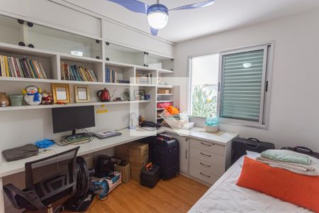 Apartamento à venda com 67m², 2 quartos e 3 vagasQuarto 2