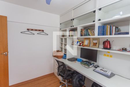 Apartamento à venda com 67m², 2 quartos e 3 vagasQuarto 2