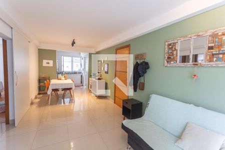 Sala de apartamento à venda com 2 quartos, 67m² em Serra, Belo Horizonte
