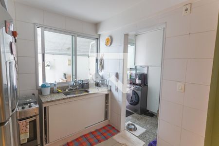 Apartamento à venda com 67m², 2 quartos e 3 vagasCozinha