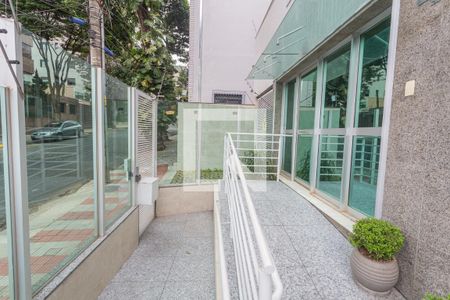 Apartamento à venda com 67m², 2 quartos e 3 vagasRampa de Acesso