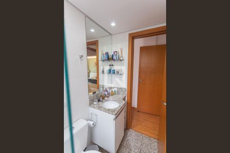 Banheiro da Suíte de apartamento à venda com 2 quartos, 67m² em Serra, Belo Horizonte