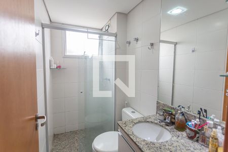 Banheiro da Suíte de apartamento à venda com 2 quartos, 67m² em Serra, Belo Horizonte