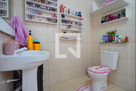 Casa à venda com 170m², 4 quartos e 2 vagasBanheiro da Suíte - Segundo Andar