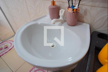 Casa à venda com 170m², 4 quartos e 2 vagasBanheiro da Suíte - Segundo Andar