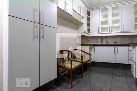 Casa para alugar com 255m², 2 quartos e 1 vaga Casa para alugar com 255m², 2 quartos e 1 vagaCozinha