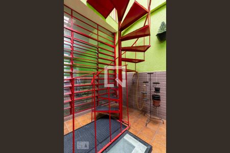 Casa para alugar com 255m², 2 quartos e 1 vaga Casa para alugar com 255m², 2 quartos e 1 vagaÁrea de Serviço