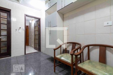 Casa para alugar com 255m², 2 quartos e 1 vaga Casa para alugar com 255m², 2 quartos e 1 vagaCozinha