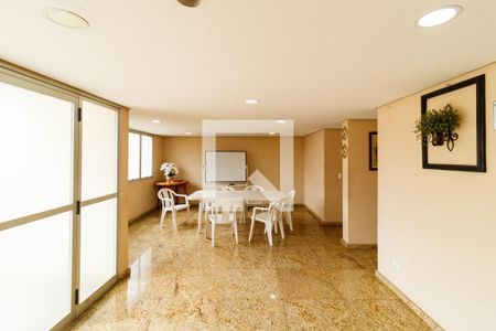 Apartamento à venda com 58m², 2 quartos e 1 vagaÁrea comum