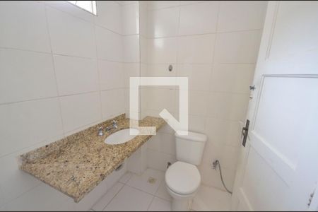 Apartamento para alugar com 70m², 3 quartos e sem vaga Apartamento para alugar com 70m², 3 quartos e sem vagaBanheiro Social