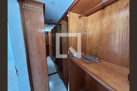 Apartamento à venda com 300m², 3 quartos e 1 vagaCloset da Suíte