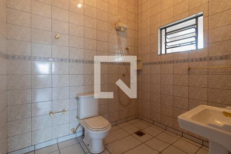 Casa para alugar com 120m², 2 quartos e sem vaga Casa para alugar com 120m², 2 quartos e sem vagaBanheiro Corredor