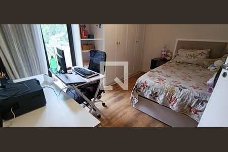 Apartamento à venda com 118m², 3 quartos e 3 vagas Apartamento à venda com 118m², 3 quartos e 3 vagasQuarto 2