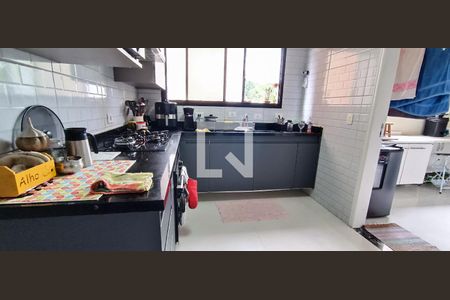 Apartamento à venda com 118m², 3 quartos e 3 vagas Apartamento à venda com 118m², 3 quartos e 3 vagasCozinha