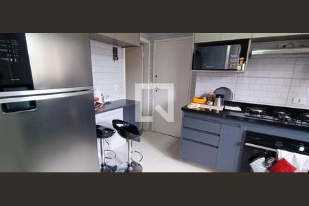 Apartamento à venda com 118m², 3 quartos e 3 vagas Apartamento à venda com 118m², 3 quartos e 3 vagasCozinha