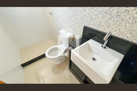 Apartamento à venda com 71m², 3 quartos e 2 vagasBanheiro Social