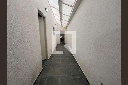 Casa à venda com 700m², 8 quartos e 2 vagasCorredor