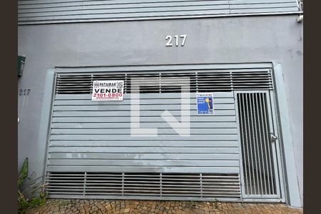 Casa à venda com 700m², 8 quartos e 2 vagasFachada/Plaquinha