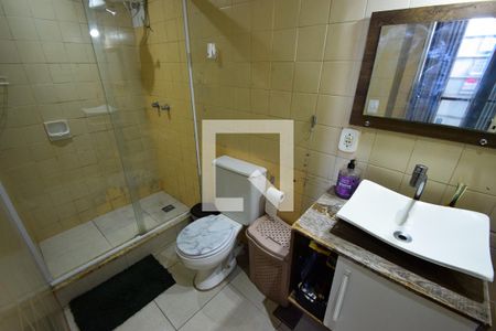 Apartamento à venda com 72m², 2 quartos e 1 vaga Apartamento à venda com 72m², 2 quartos e 1 vagaBanheiro Social