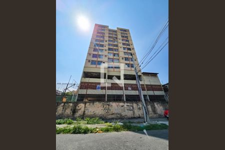 Apartamento à venda com 72m², 2 quartos e 1 vaga Apartamento à venda com 72m², 2 quartos e 1 vagaFachada