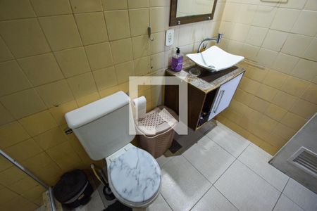 Apartamento à venda com 72m², 2 quartos e 1 vaga Apartamento à venda com 72m², 2 quartos e 1 vagaBanheiro Social