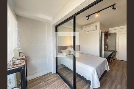 Varanda de kitnet/studio para alugar com 1 quarto, 24m² em Santo Amaro, São Paulo