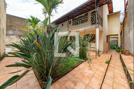 Casa à venda com 330m², 6 quartos e 3 vagasQuintal