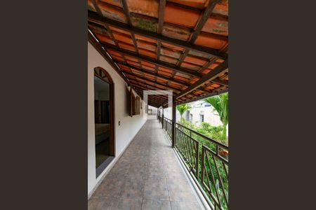 Casa à venda com 330m², 6 quartos e 3 vagasVaranda