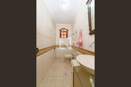 Casa à venda com 330m², 6 quartos e 3 vagasBanheiro da Suíte 1