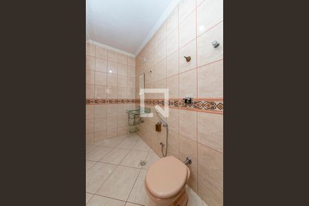 Casa à venda com 330m², 6 quartos e 3 vagasBanheiro da Suíte 3