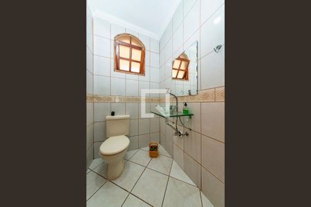 Casa à venda com 330m², 6 quartos e 3 vagasLavabo