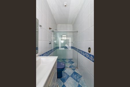 Casa à venda com 330m², 6 quartos e 3 vagasBanheiro da Suíte 2