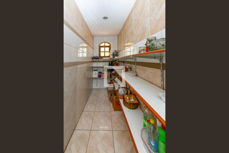 Casa à venda com 330m², 6 quartos e 3 vagasDespensa