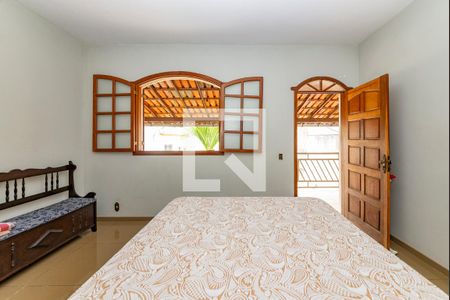 Casa à venda com 330m², 6 quartos e 3 vagasSuíte 1