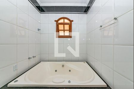 Casa à venda com 330m², 6 quartos e 3 vagasBanheiro da Suíte 1
