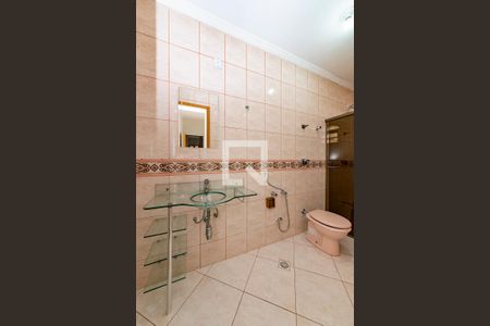 Casa à venda com 330m², 6 quartos e 3 vagasBanheiro da Suíte 3