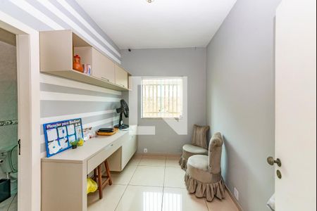 Casa à venda com 330m², 6 quartos e 3 vagasSuíte 4