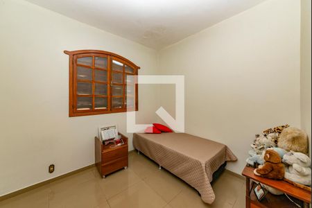 Casa à venda com 330m², 6 quartos e 3 vagasQuarto 5