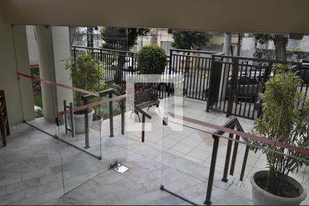 Apartamento à venda com 75m², 2 quartos e 1 vagaÁrea comum