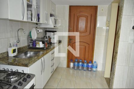 Apartamento à venda com 75m², 2 quartos e 1 vagaCozinha 