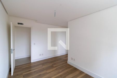 Apartamento à venda com 601m², 4 quartos e 2 vagasSuíte 2