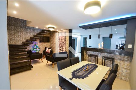 Sala de casa para alugar com 2 quartos, 152m² em Vasco da Gama, Rio de Janeiro