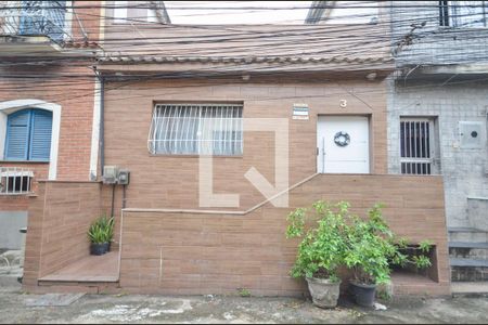 Casa para alugar com 152m², 2 quartos e sem vagaFachada