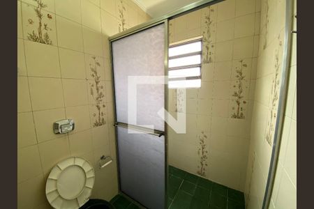 Casa à venda com 350m², 3 quartos e 6 vagas Casa à venda com 350m², 3 quartos e 6 vagasBanheiro 2