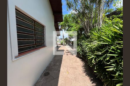 Casa à venda com 350m², 3 quartos e 6 vagas Casa à venda com 350m², 3 quartos e 6 vagasÁrea comum